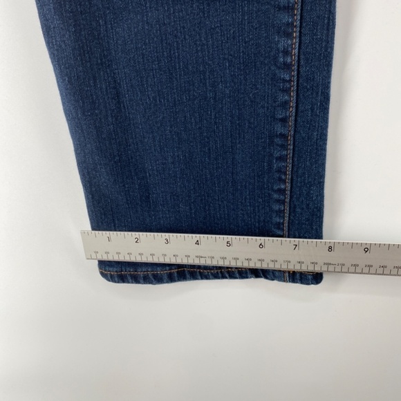 Chaps Jeans Women's Size 8 Straight Leg Dark Blue Denim 5 Pocket Stretch - Picture 7 of 11